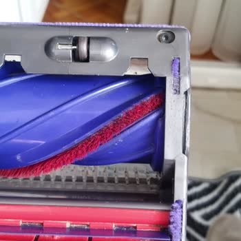 Dyson V8 Başlık Fırçası Kısa Sürede Çıktı Garanti Desteği Reddedildi