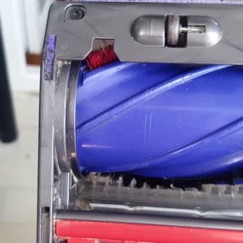 Dyson V8 Başlık Fırçası Kısa Sürede Çıktı Garanti Desteği Reddedildi