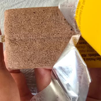 Protein Bar İçinde Plastik Parça Bulunması Nedeniyle Sağlık Ve Hijyen Endişesi
