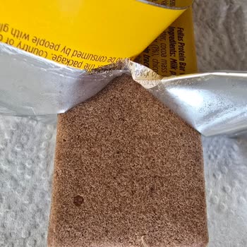 Protein Bar İçinde Plastik Parça Bulunması Nedeniyle Sağlık Ve Hijyen Endişesi