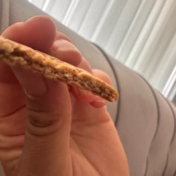 Eti Burçak Bisküvi'de Keskin Yabancı Madde Tehlikesi