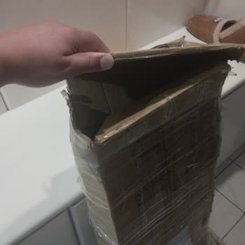 Geciken Kargo Ve Hasarlı Kutu Sonrası Müşteri Hizmetleri Oyalaması