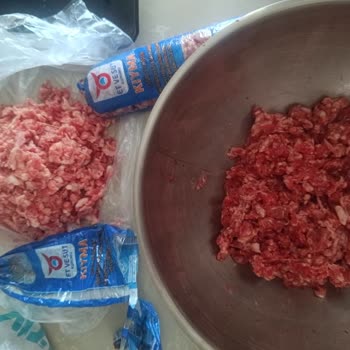 Et Ve Süt Kurumu’nun Dana Kıymasındaki Kalitesiz Parçalar Müşteri Güvenini Zedeledi