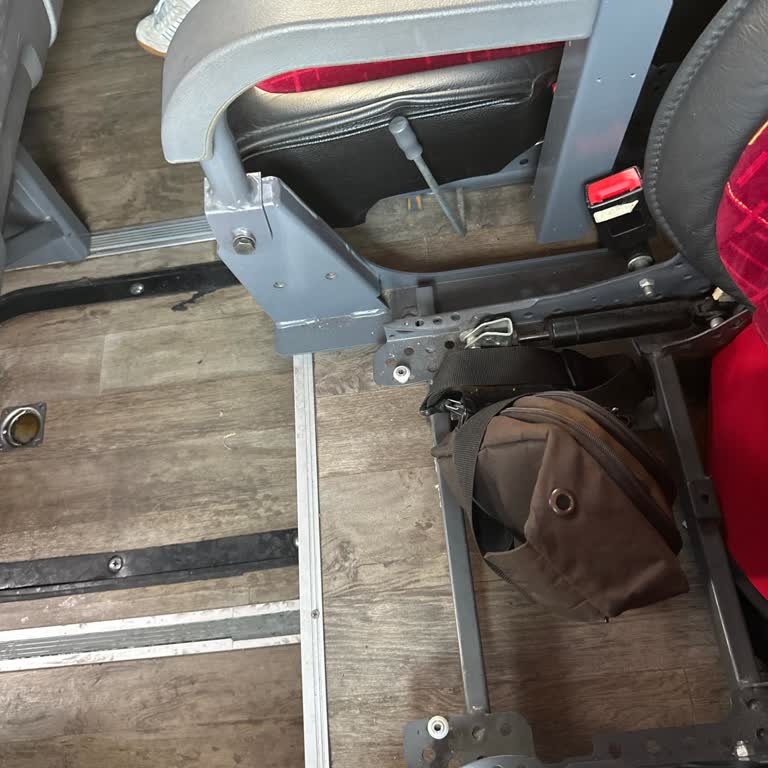 Yoğun Ayak Kokusu Ve Yetersiz Klima Şikayetim