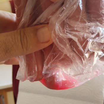 Banvit Sosisinde Kırmızı Ve Pembe Sıvı Şoku