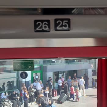 Uzun Süreli Gecikme Su Servisi Eksikliği Ve Koltuk Karışıklığıyla Metro Turizm Şikayeti