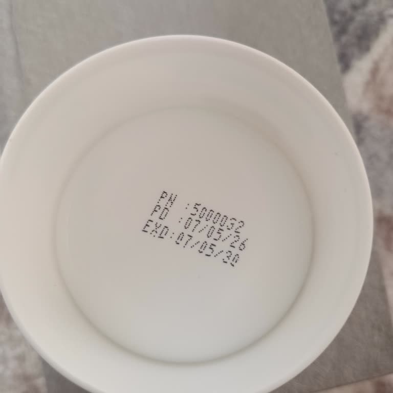 Gratis Şubesinde Son Kullanma Tarihi Geçmiş Ürün Satışı