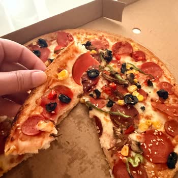 Bayat Pizza Ve Sağlık Sorunu İade Yanıtı Gelmedi