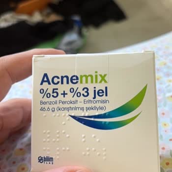 Acnemix Jel Kremi Kullanımından Sonra Sivilcelerde Belirgin Artış Ve Cilt Bozulması