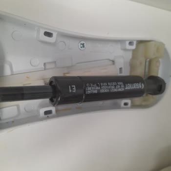 Samet Duolift Pistonları Bulunamıyor, Dolap Kapakları Bozuldu