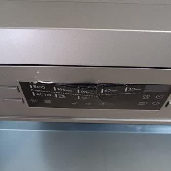 Teknosa'dan Aldığım Bulaşık Makinesinin Kırık Paneli Değiştirilmedi