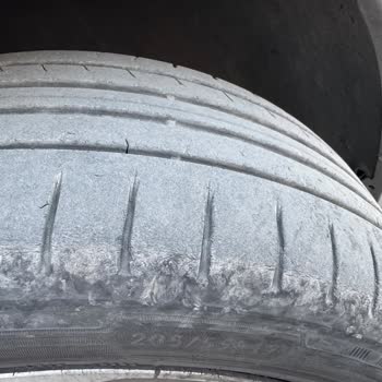 Erken Çatlayan Goodyear Lastiklerde Güvenlik Ve Garanti Sorunu