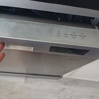 Beko Bulaşık Makinesinin Alt Sepeti Paslandı, Sağlık Riski Ve Ücretsiz Değişim İsteği