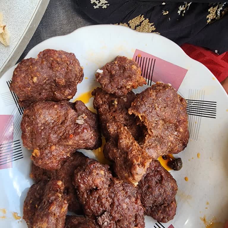 Bayat Ve Kötü Kokulu Köfte Satışı İçin Gıda Güvenliği Denetimi Talebi