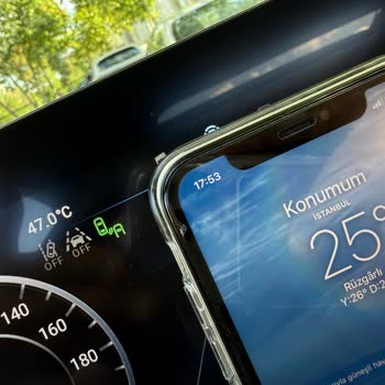 Yazılım Güncellemesi Sonrası CarPlay Bağlantısı, Sıcaklık Göstergesi Ve Sürüş Modu Sorunları