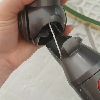 Dyson V11 Turbo Başlık Borusu Kırıldı, Garanti Kapsamında Çözüm Talebi