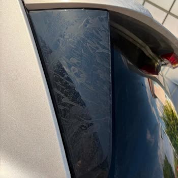 Opet Yıkama Suyundaki Kireç Lekeleri Aracımızı Hasara Soktu, Müşteri Hizmetleri Sessiz