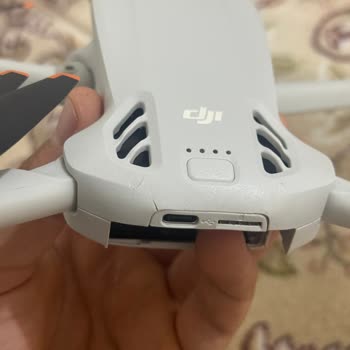 Drone Kutusunda Çatlak Ve Yapıştırıcı İzleri: Satıcıdan Sıfır Ürün Talebi