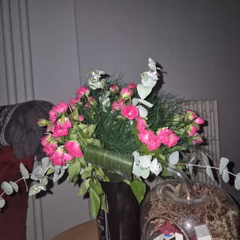 Sipariş Edilen Luxury Roses Buketi Beklentileri Karşılamadı Ve Çabucak Soldu