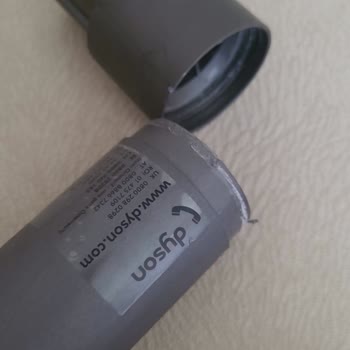 Dyson Süpürgenin Bağlantı Parçasının Kısa Sürede Kırılması Ve Garanti İhlali