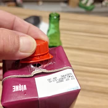 Kapağı Açık Dimes Vişne Meyve Suyu Bozuldu, İkame Talebi