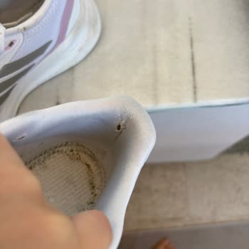Adidas Runfalcon 5W Ayakkabısında 2 Ay İçinde Yırtılma Ve Deformasyon, Garanti Ve Değişim Talebi