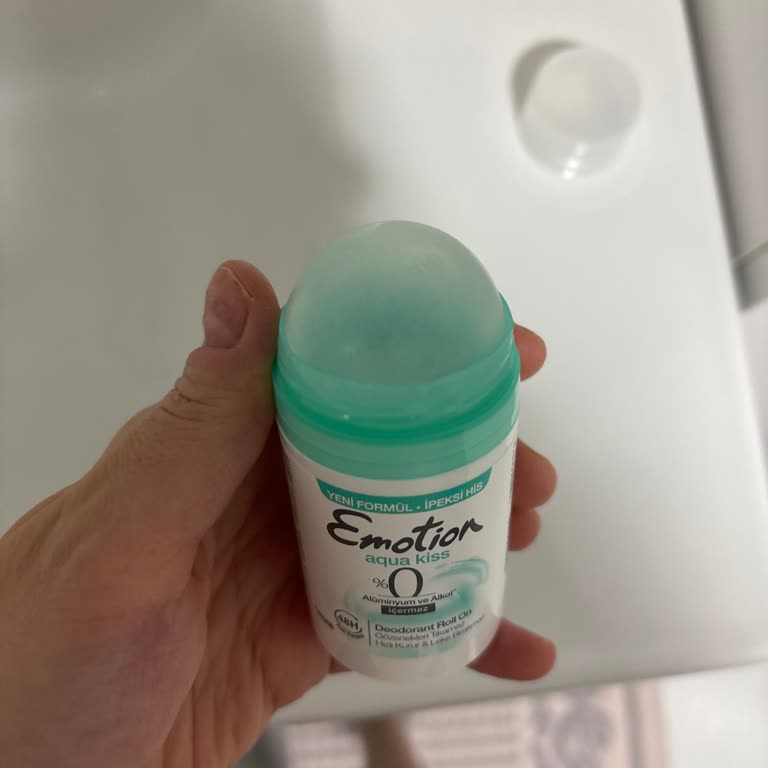 Aqua Kiss Roll On Deodorantın İlk Kullanımda Dönmemesi Ve Değişim Talebi
