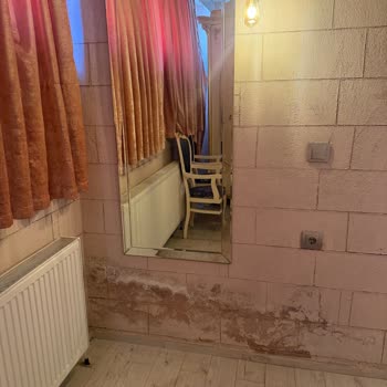 Parafly Travel'den İptal Bildirimi Olmadan Rezervasyon İptali Ve Kötü Konaklama İçin Tam İade Talebi