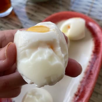 A101 Esentepe Şubesinde Bozuk Yumurtalar Müşteri Sağlığını Tehdit Ediyor