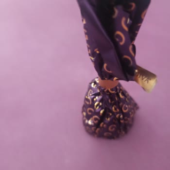 Pendik Şubesinde Godiva Sarılı Fındıklı Çikolatanın Bayat Gofretleri