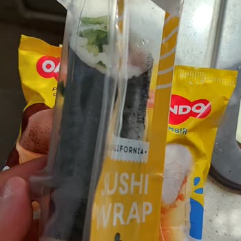 Bozuk Sushi Ve Yanlış Dondurma Gönderimi Tek Şikayette İki Problem