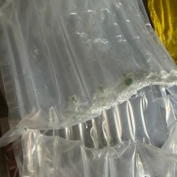 Sürat Kargo’dan Hasarlı Kolonya Teslimatı