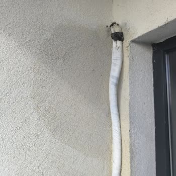 Samsung Klima Montaj Hataları Ve Servis İhmali Sonucu Duvar Su Hasarı