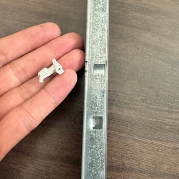 Gardırop çekmecesi mekanizması arızası ve yedek parça talebi