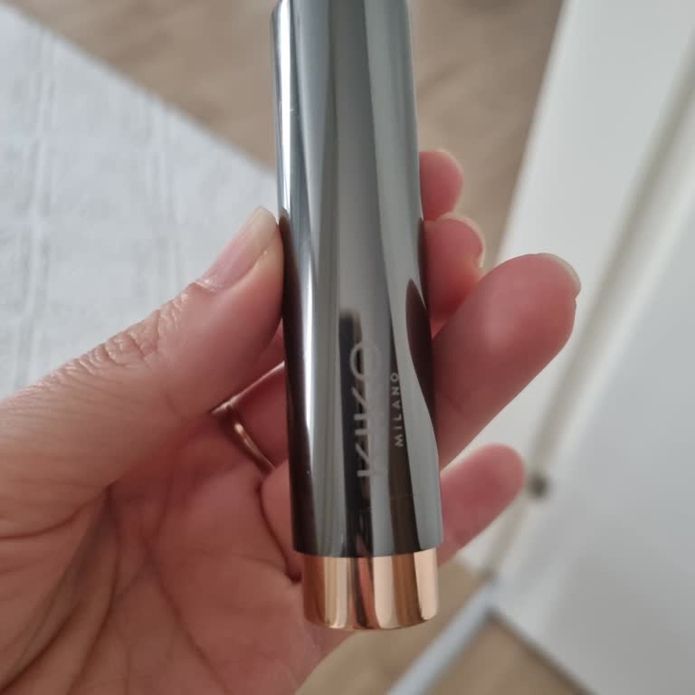 Kiko Milano Rujunda Kapak Sıkışması Ürün Kullanılamaz Hale Getirdi