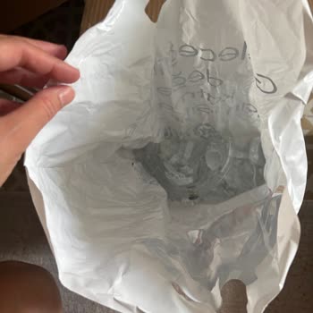 Mağaza Çalışanları Kontrol Talebimizi Reddetti, Hediye Ürün Kırık Çıktı