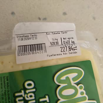 Özdilek Şarküteride Küflü Tulum Peyniri Görünmez Yırtık Ve Sağlık Riski
