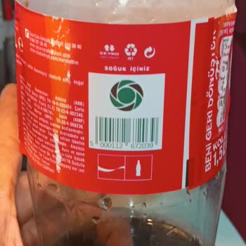 Coca-Cola Şişesinde Yabancı Maddeler Ve Sağlık Endişesi