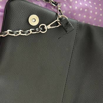 İlk Kullanımda Dikişleri Kırılan Deri Çanta İçin Ücret İadesi Talebi