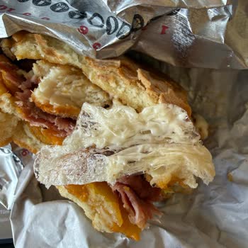Arbys’de Burger İçinde Şeffaf Plastik Bulundu Hijyen Ve Gıda Güvenliği İhlali