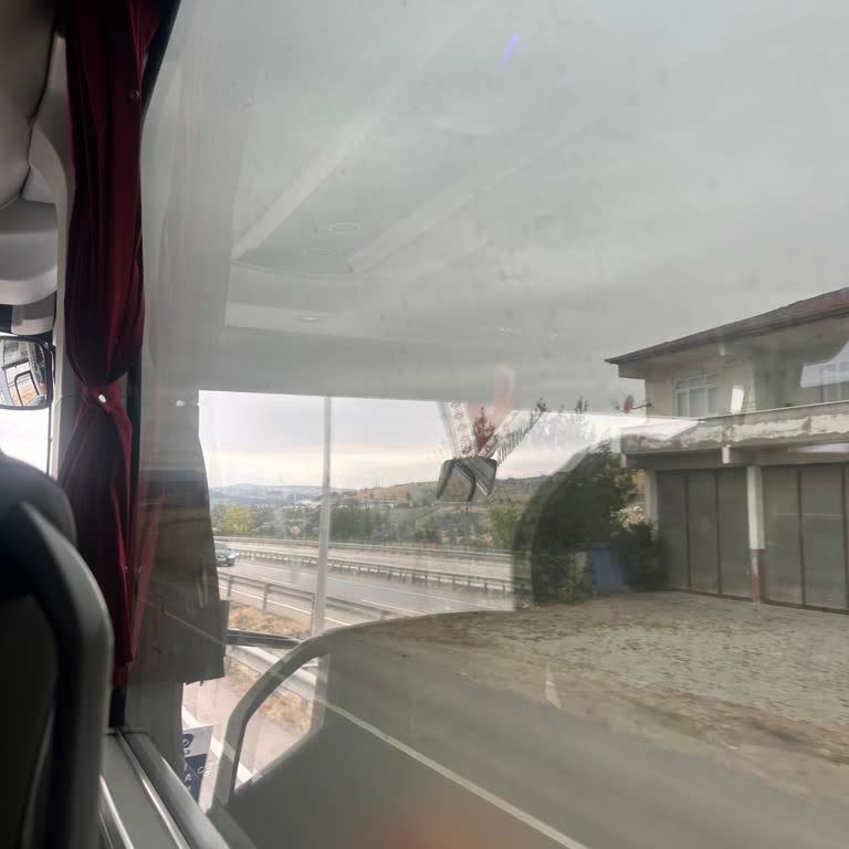 Kamil Koç Otobüsünde Şoförün Telefonla Konuşması Güvenliğimizi Tehlikeye Attı