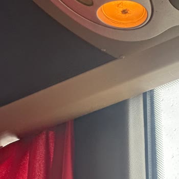 Süha Turizm Otobüsünde Klima Sızıntısı Ve Hijyen Sorunlarıyla Gecikmeli Yolculuk