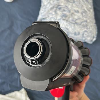 Dyson V16 Süpürgede Kırılan Toz Haznesi Garanti Kapsamında Olmasına Rağmen Uzun Süre Bekletildi