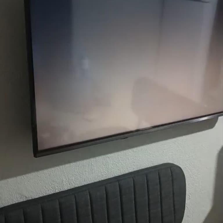 Sürekli Siyah Ekran Ve Yetersiz Servis Sonrası Gecikmiş İade Süreci