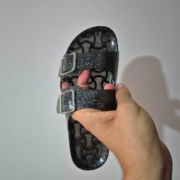 Penti Mağazasında Kısa Sürede Açılan Terlik İçin İade Ve Değişim Talebi