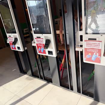 Kiosk Sisteminin Kaldırılması Ve Yüksek Gürültü Nedeniyle Burger King Şubesinde Kalitesiz Hizmet