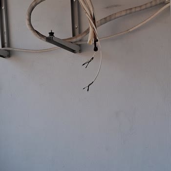 Vestel Windsor AC Fails to Cool After Repeated Repairs by Authorized Service