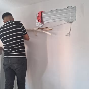 Vestel Windsor AC Fails to Cool After Repeated Repairs by Authorized Service