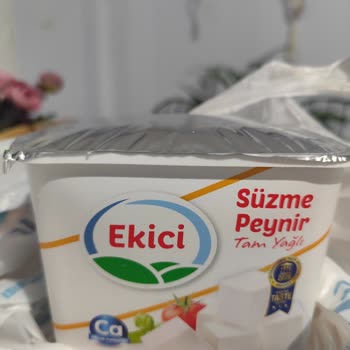 Ekici Süzme Peynirinin Şişen Ambalajı Sağlık Tehlikesi Oluşturuyor