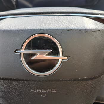 Opel Yetkili Servisi Direksiyon Sesini Ve Kapı Fitil Hasarını Gideremedi